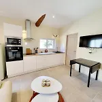 Maison Au Calme - Clim - Wi-fi - Terrasse Et Cours * Salles-dʼAude