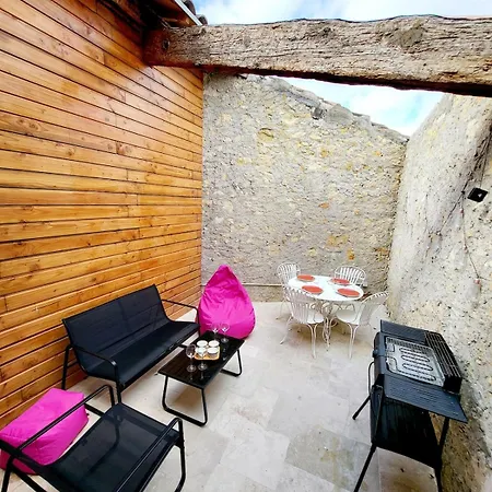 Maison Au Calme - Clim - Wi-fi - Terrasse Et Cours