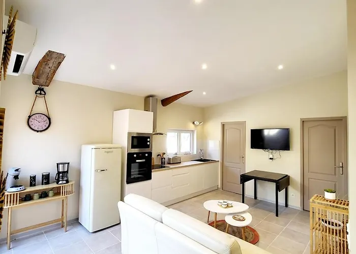 Maison Au Calme - Clim - Wi-fi - Terrasse Et Cours Salles-dʼAude